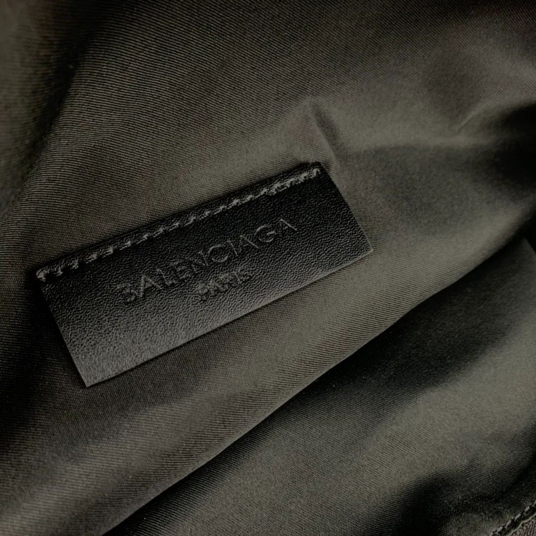 All categories Balenciaga Women's Bags (Balenciaga) Balenciaga, 3011