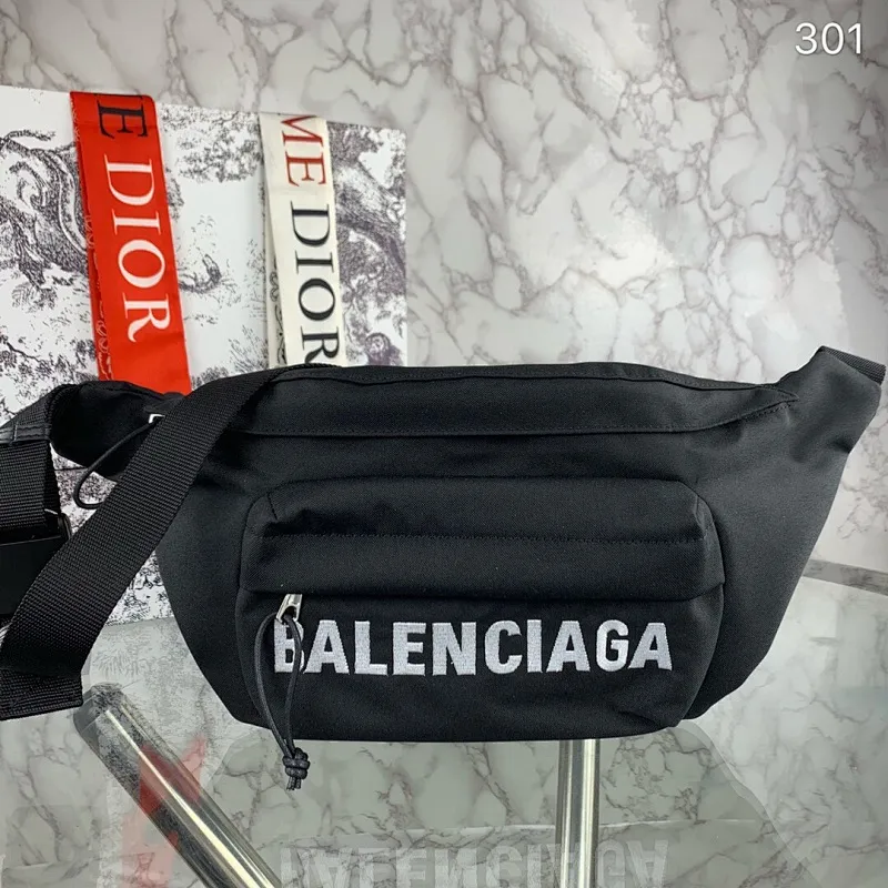 All categories Balenciaga Women's Bags (Balenciaga) Balenciaga, 3011