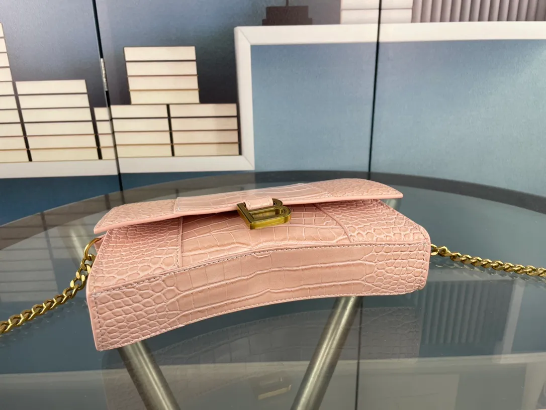 All categories Official website "Brand Women's Bags" Women's Bags 💙 BALENCIAGA 2023 latest Balenciaga crossbody bag