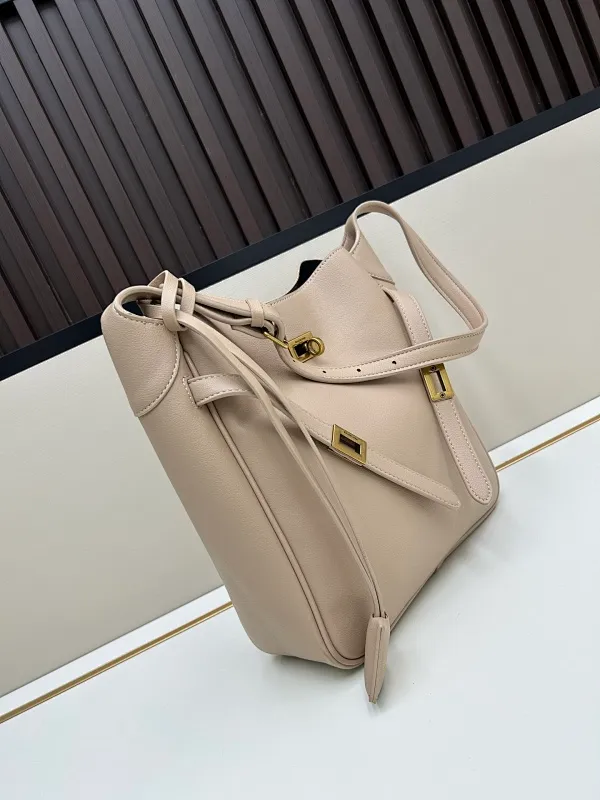 All Categories Balenciaga Women's Bags (Balenciaga) Balenciaga 6074