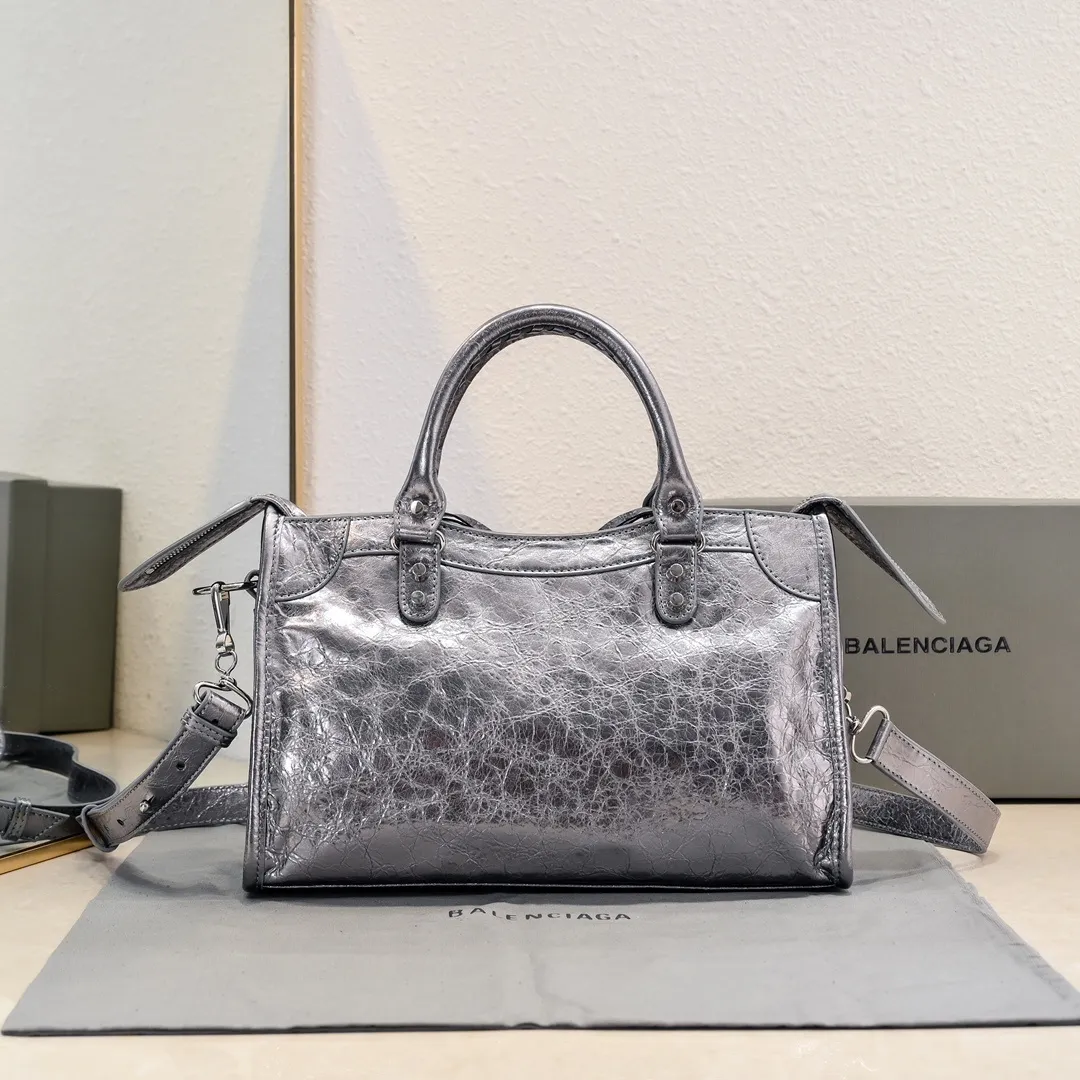 All Categories Balenciaga Women's Bags (Balenciaga) Balenciaga 2424