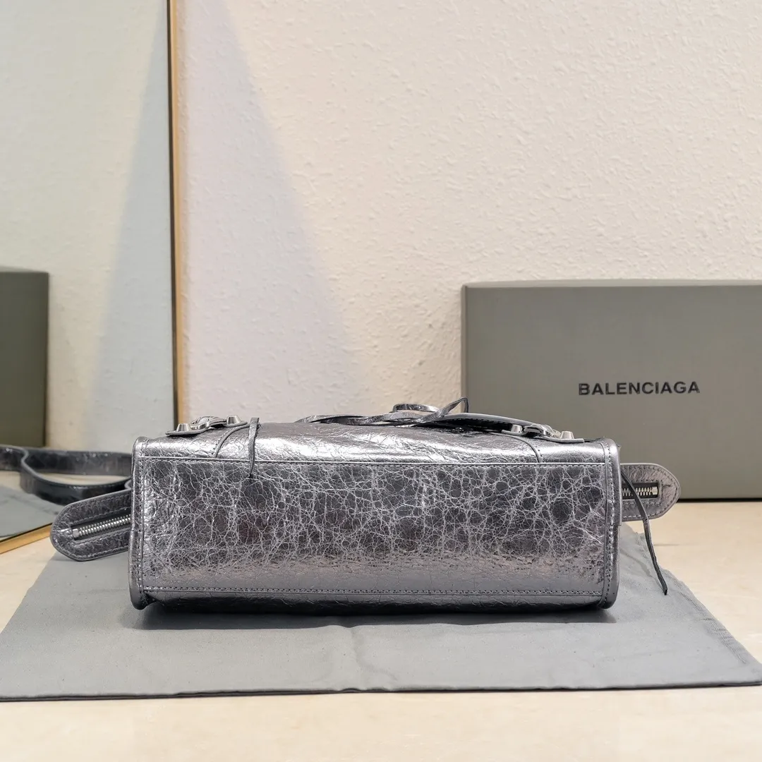 All Categories Balenciaga Women's Bags (Balenciaga) Balenciaga 2424