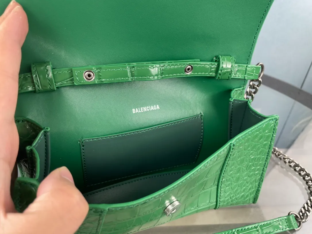 All categories Official website "Brand Women's Bags" Women's Bags 💙 BALENCIAGA 2023 latest Balenciaga crossbody bag