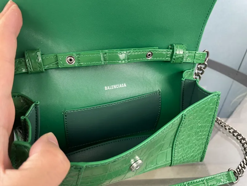 All categories Official website "Brand Women's Bags" Women's Bags 💙 BALENCIAGA 2023 latest Balenciaga crossbody bag