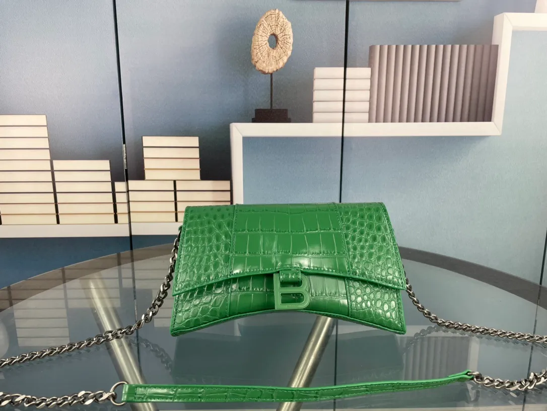 All categories Official website "Brand Women's Bags" Women's Bags 💙 BALENCIAGA 2023 latest Balenciaga crossbody bag