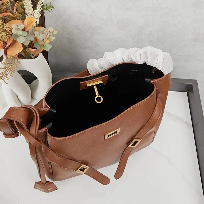 All Categories Official Website "Brand Women's Bags" Women's Bags 💙 BALENCIAGA 2025 Official Website New Balenciaga Crossbody Bag