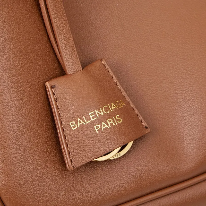 All Categories Official Website "Brand Women's Bags" Women's Bags 💙 BALENCIAGA 2025 Official Website New Balenciaga Crossbody Bag