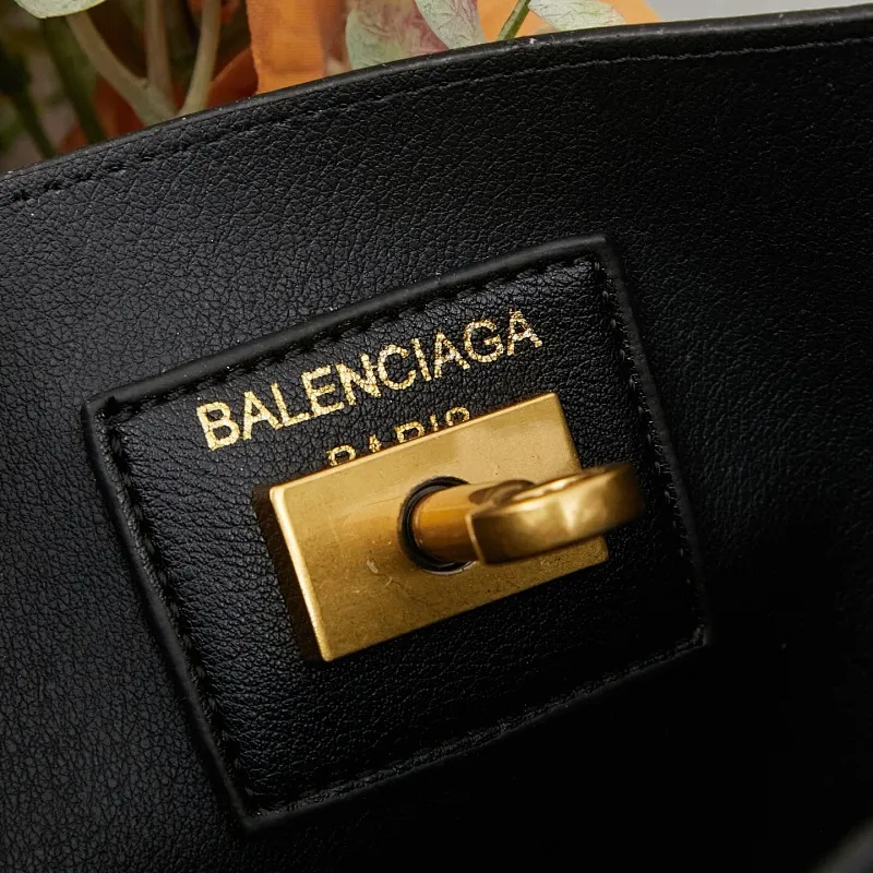All Categories Official Website "Brand Women's Bags" Women's Bags 💙 BALENCIAGA 2025 Official Website New Balenciaga Crossbody Bag