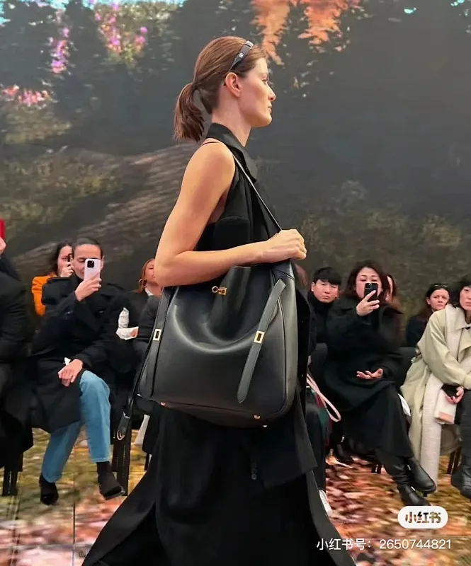 All Categories Balenciaga Women's Bags (Balenciaga) Balenciaga 5021