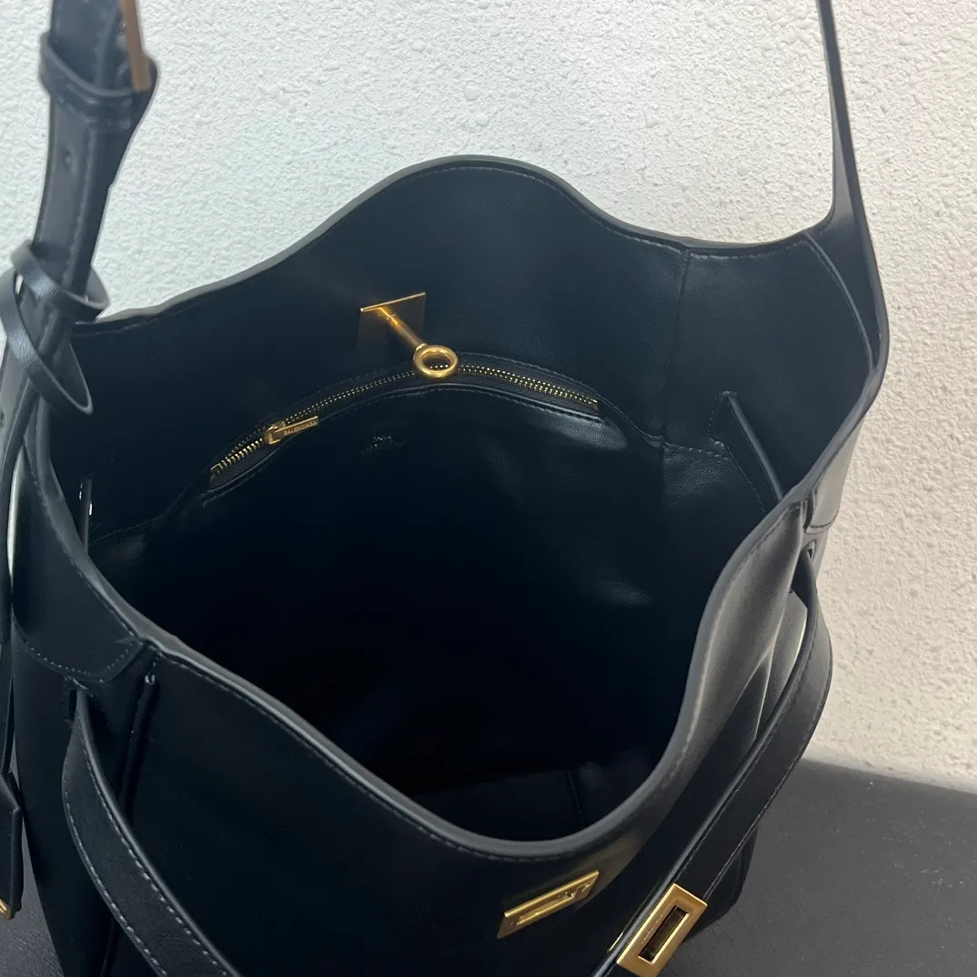 All Categories Balenciaga Women's Bags (Balenciaga) Balenciaga 5021