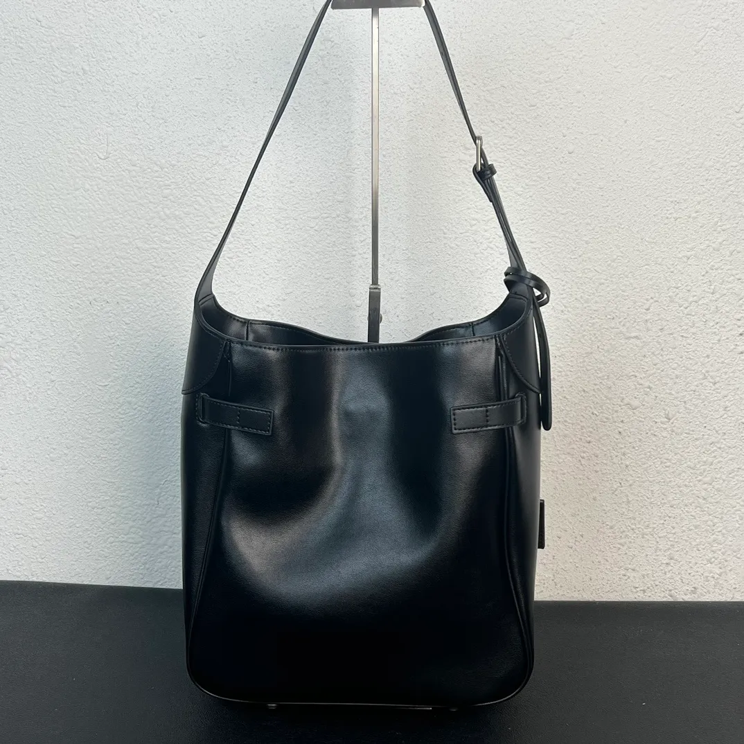 All Categories Balenciaga Women's Bags (Balenciaga) Balenciaga 5021
