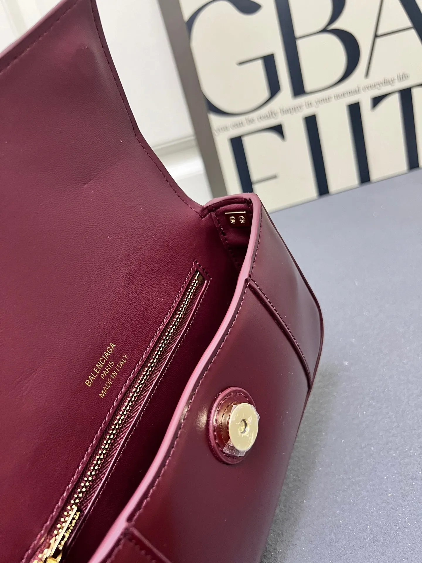 All Categories Official Website "Brand Women's Bags" Women's Bags 💙 BALENCIAGA 2025 New Balenciaga Crossbody Bag