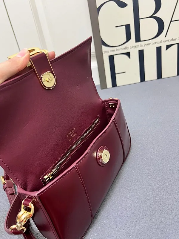 All Categories Official Website "Brand Women's Bags" Women's Bags 💙 BALENCIAGA 2025 New Balenciaga Crossbody Bag