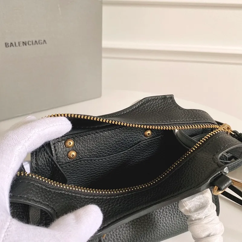 All categories Balenciaga Women's Bags (Balenciaga) Balenciaga 75057