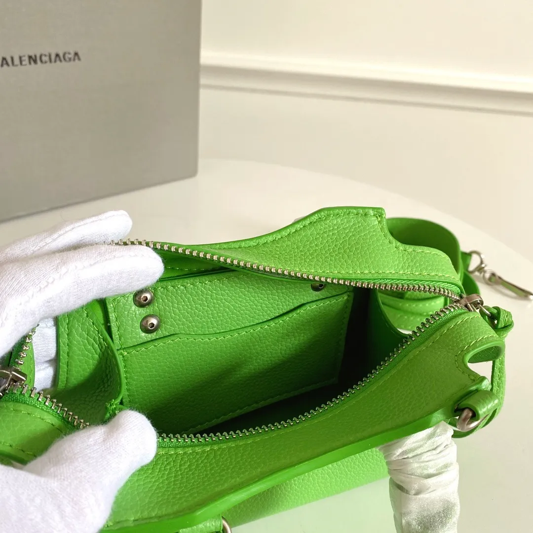 All categories Balenciaga Women's Bags (Balenciaga) Balenciaga 75057