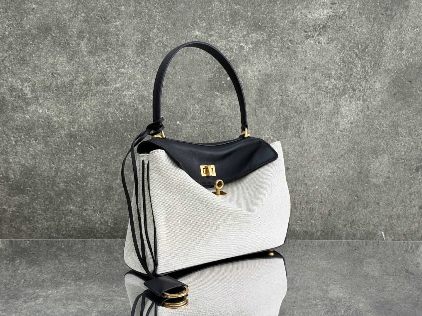 All Categories Balenciaga Women's Bags (Balenciaga) Balenciaga 0319