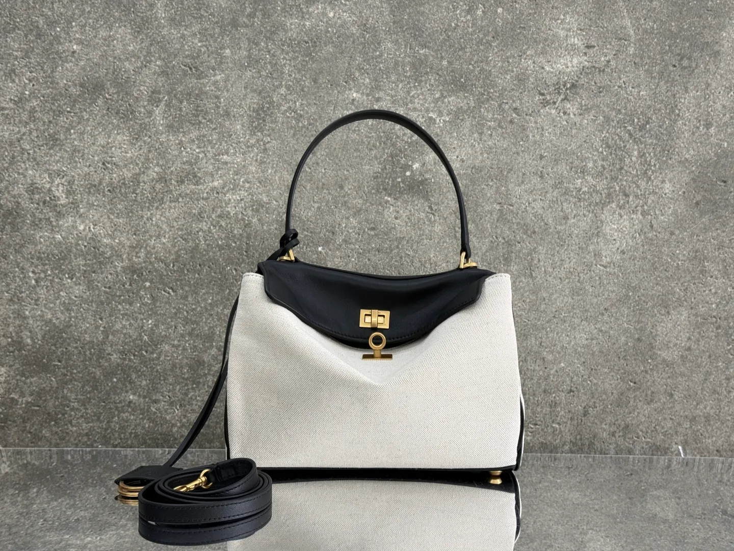 All Categories Balenciaga Women's Bags (Balenciaga) Balenciaga 0319