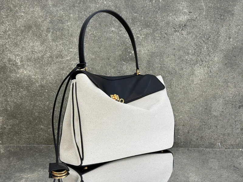 All Categories Balenciaga Women's Bags (Balenciaga) Balenciaga 0319