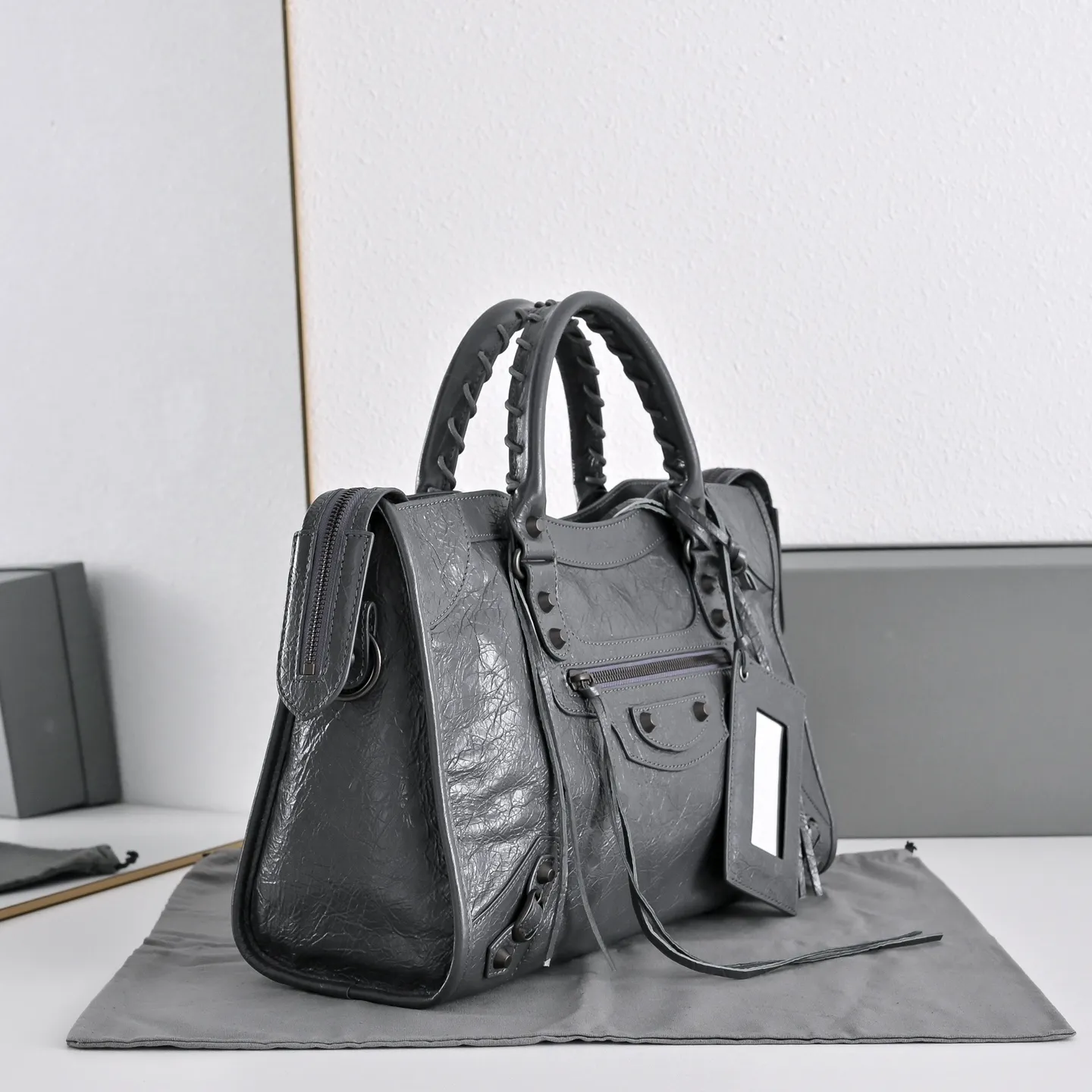 All Categories Balenciaga Women's Bags (Balenciaga) Balenciaga 2430