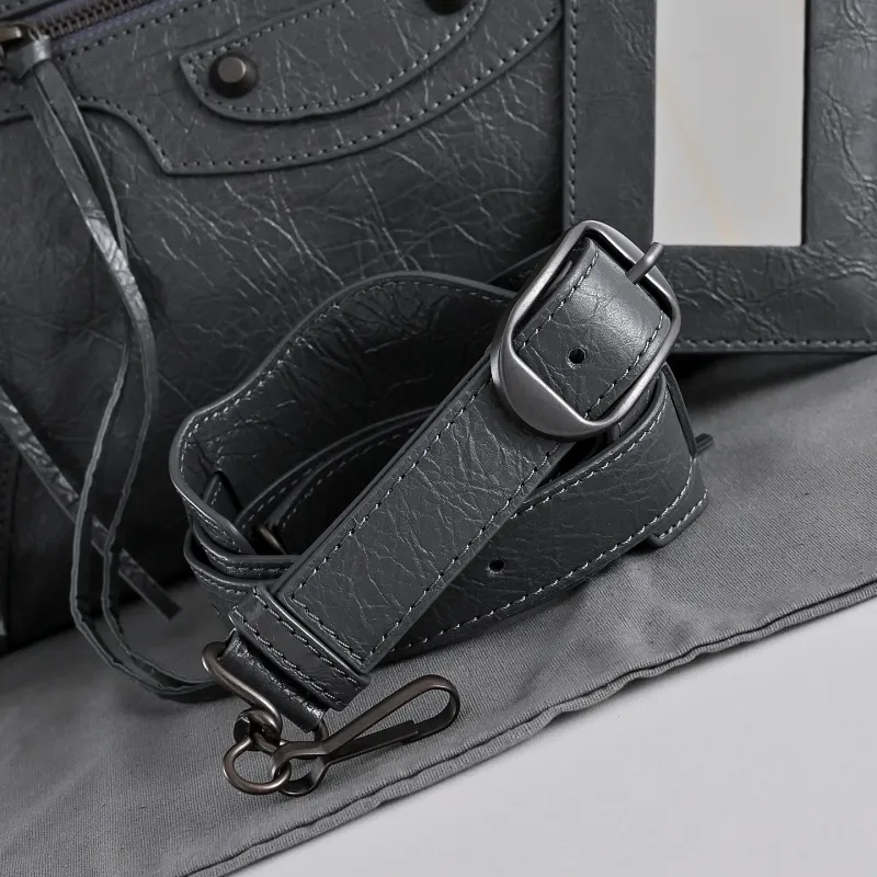 All Categories Balenciaga Women's Bags (Balenciaga) Balenciaga 2430