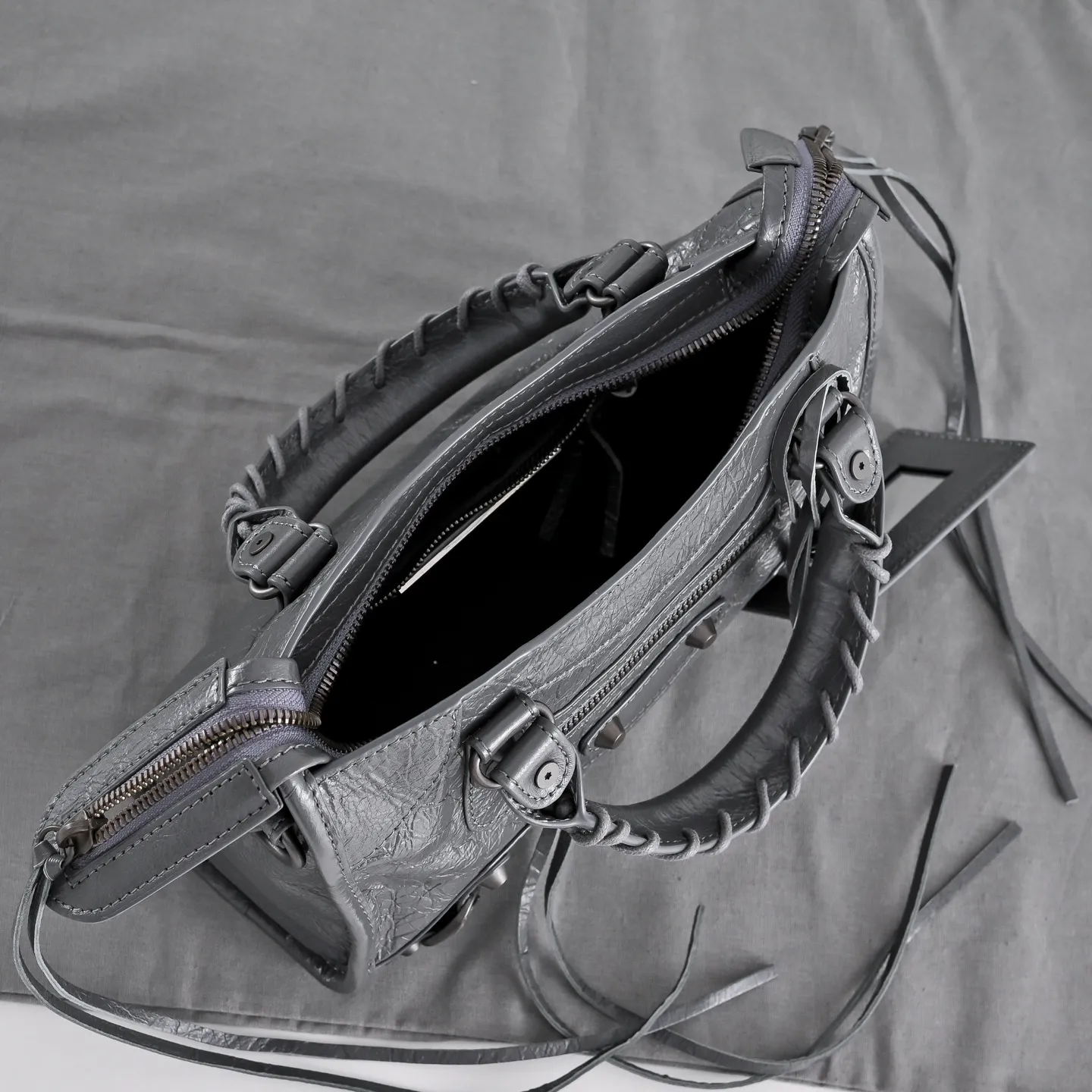 All Categories Balenciaga Women's Bags (Balenciaga) Balenciaga 2430
