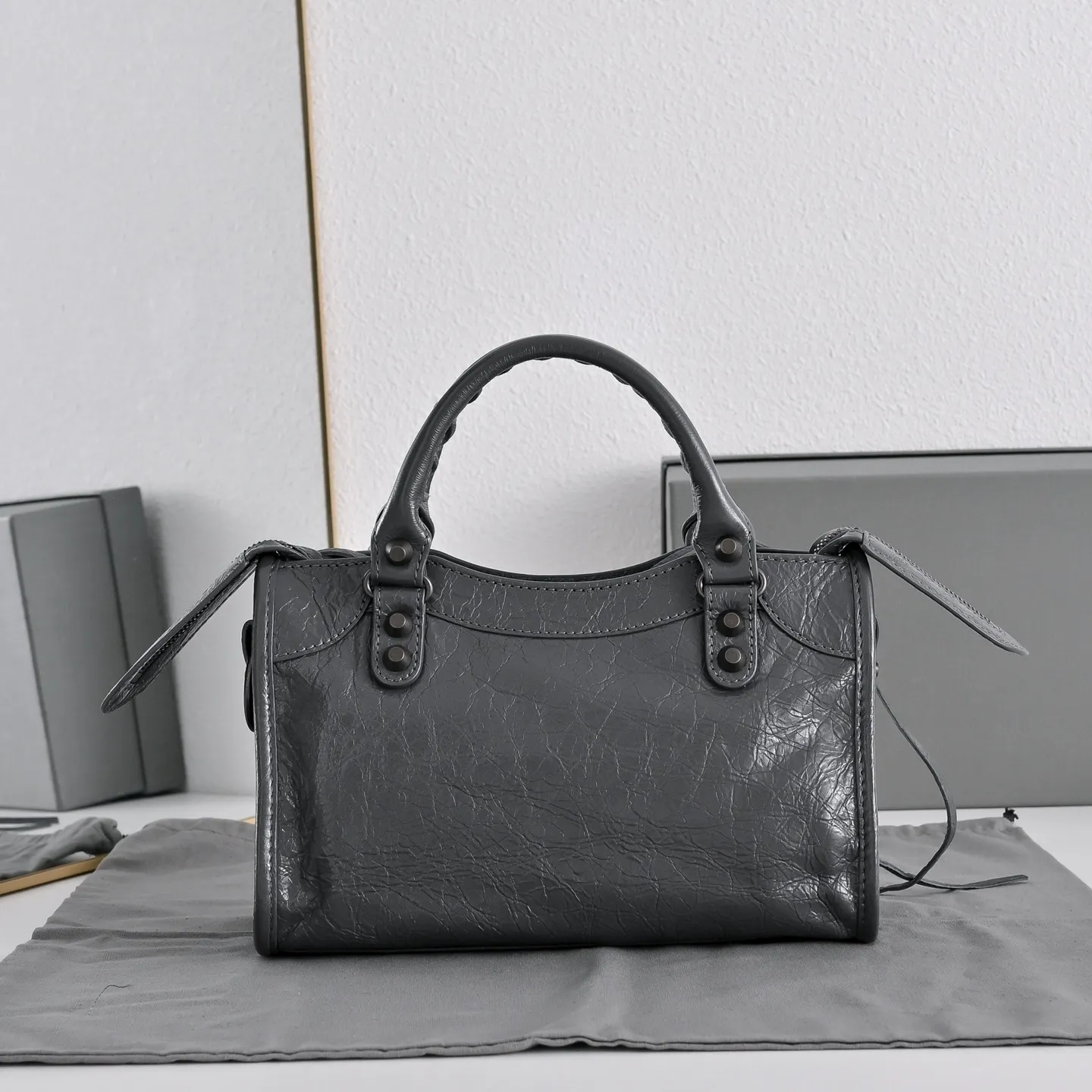 All Categories Balenciaga Women's Bags (Balenciaga) Balenciaga 2430