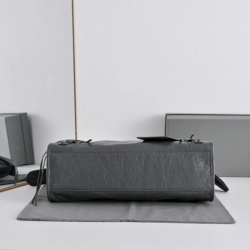 All Categories Balenciaga Women's Bags (Balenciaga) Balenciaga 2430