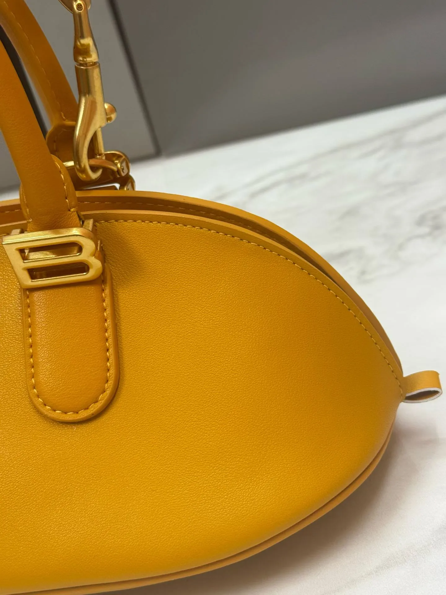 All Categories Official Website "Brand Women's Bags" Women's Bags 💙 BALENCIAGA 2026 New Balenciaga Crossbody Bag