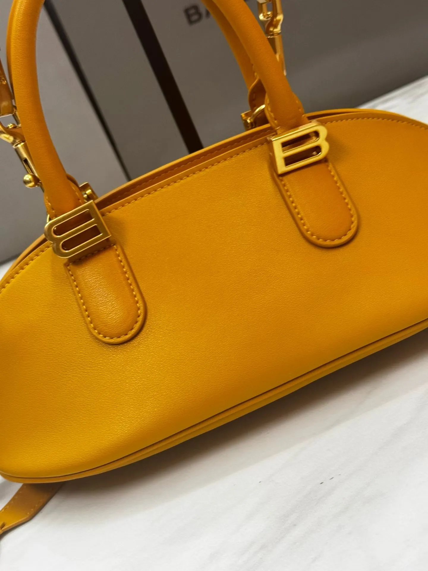 All Categories Official Website "Brand Women's Bags" Women's Bags 💙 BALENCIAGA 2026 New Balenciaga Crossbody Bag