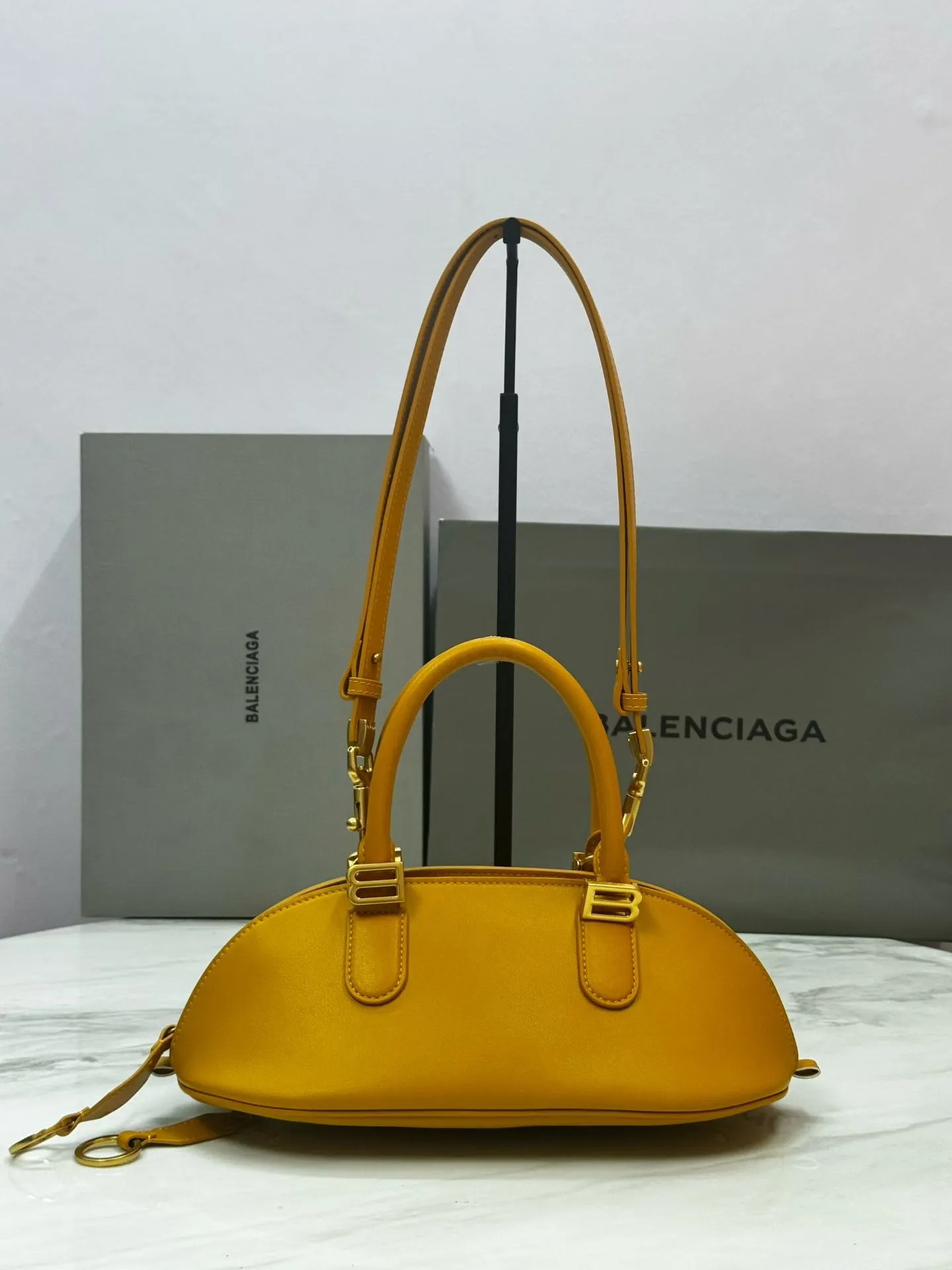 All Categories Official Website "Brand Women's Bags" Women's Bags 💙 BALENCIAGA 2026 New Balenciaga Crossbody Bag