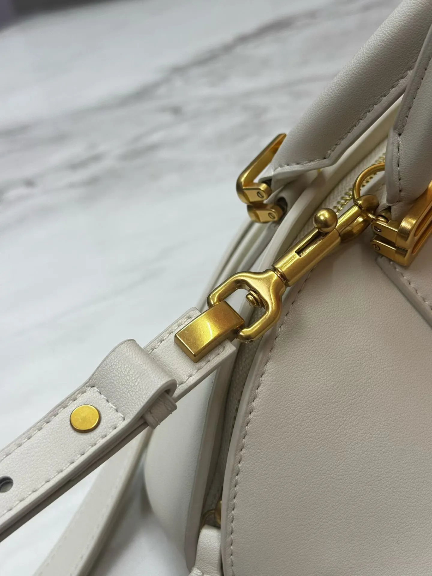 All Categories Official Website "Brand Women's Bags" Women's Bags 💙 BALENCIAGA 2026 New Balenciaga Crossbody Bag