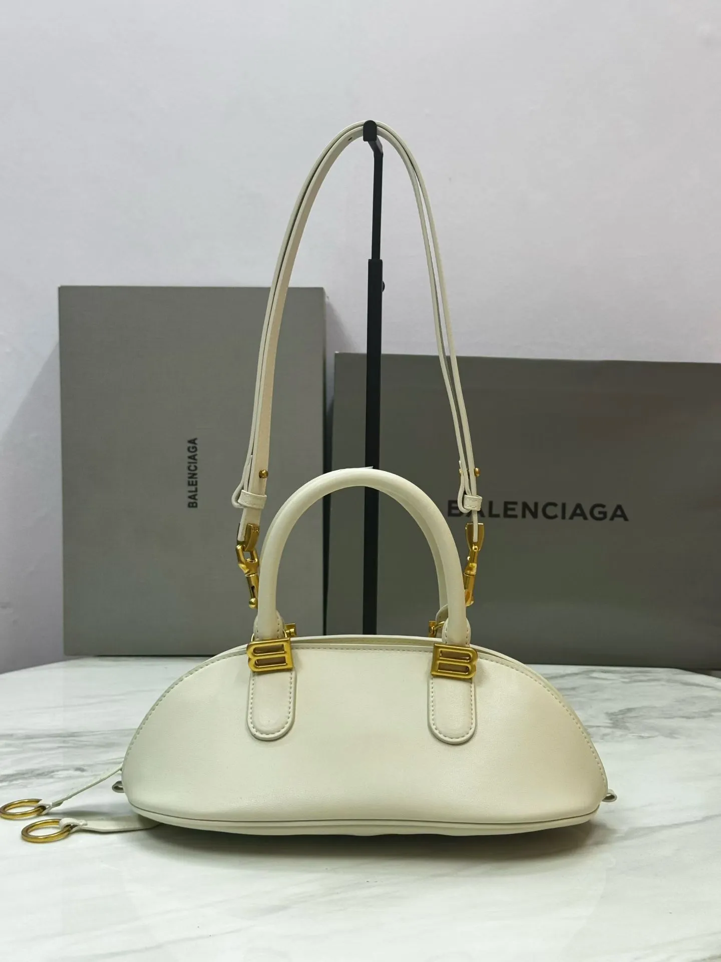 All Categories Official Website "Brand Women's Bags" Women's Bags 💙 BALENCIAGA 2026 New Balenciaga Crossbody Bag