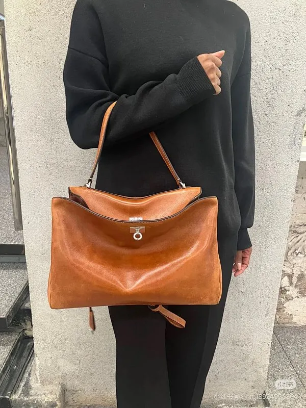All Categories Balenciaga Women's Bags (Balenciaga) Balenciaga 2229
