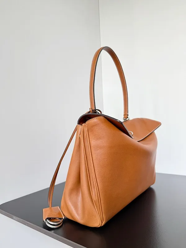 All Categories Balenciaga Women's Bags (Balenciaga) Balenciaga 2229