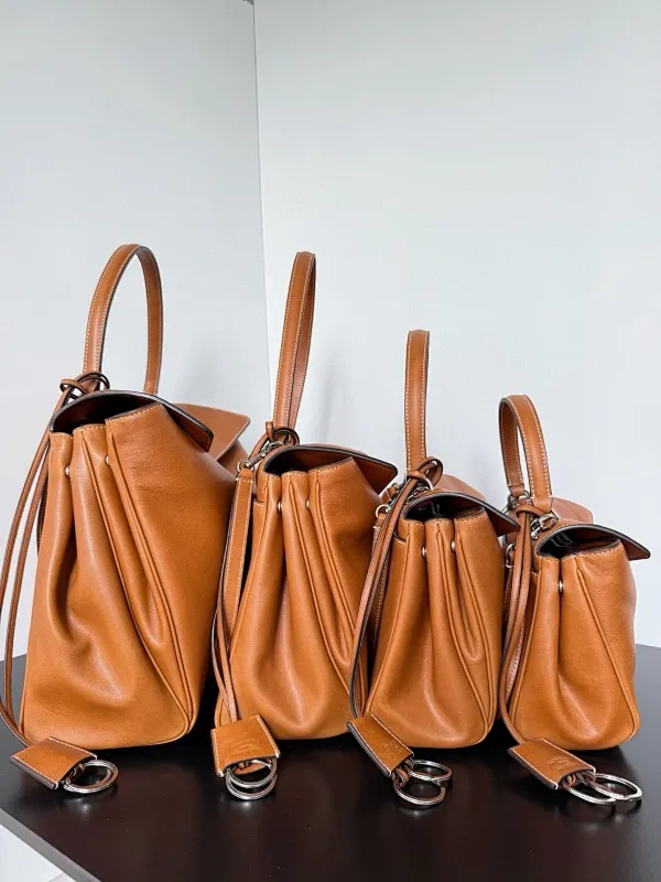 All Categories Balenciaga Women's Bags (Balenciaga) Balenciaga 2229