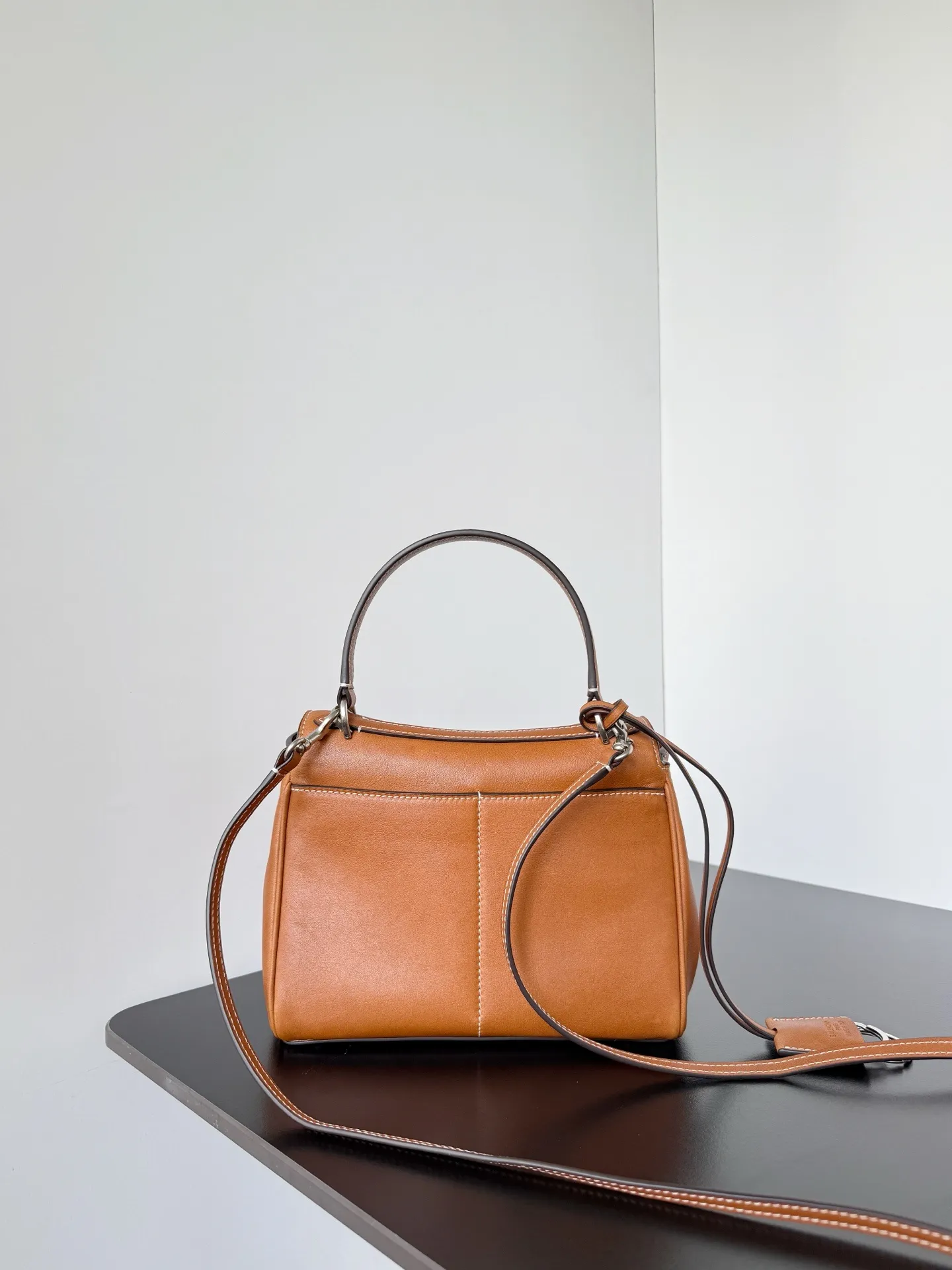 All Categories Balenciaga Women's Bags (Balenciaga) Balenciaga 2229
