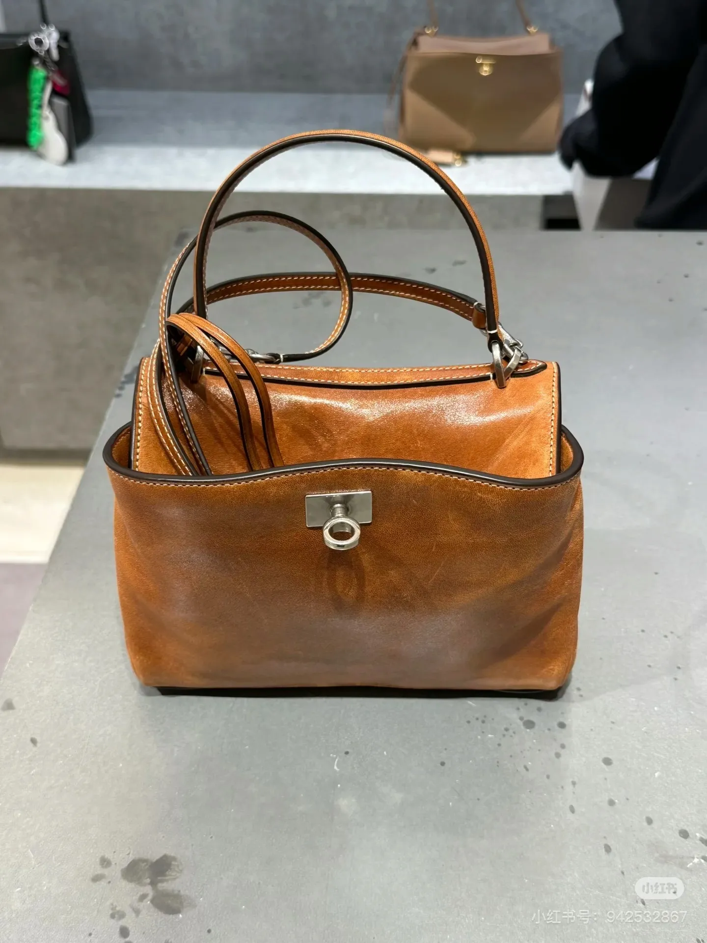 All Categories Balenciaga Women's Bags (Balenciaga) Balenciaga 2229