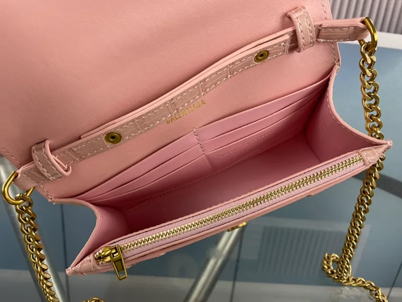 All categories Official website "Brand Women's Bags" Women's Bags 💙 BALENCIAGA 2023 latest Balenciaga crossbody bag
