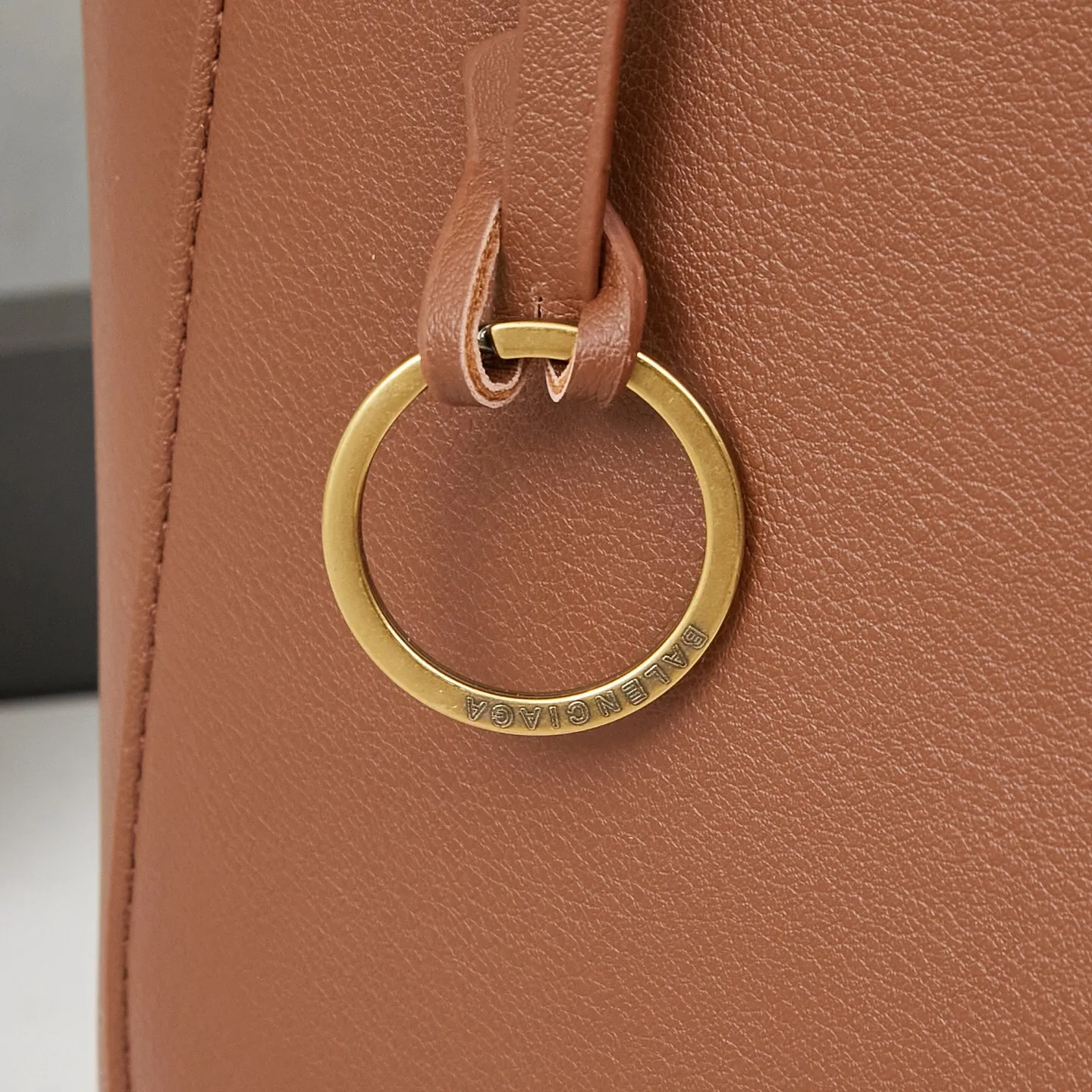 All Categories Official Website "Brand Women's Bags" Women's Bags 💙 BALENCIAGA 2025 Official Website New Balenciaga Crossbody Bag