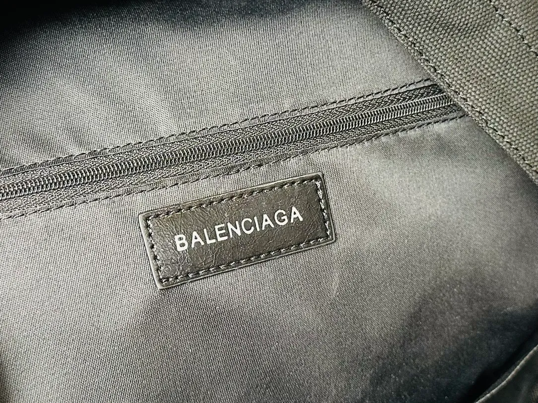 All categories Balenciaga Women's Bags (Balenciaga) Balenciaga 180405