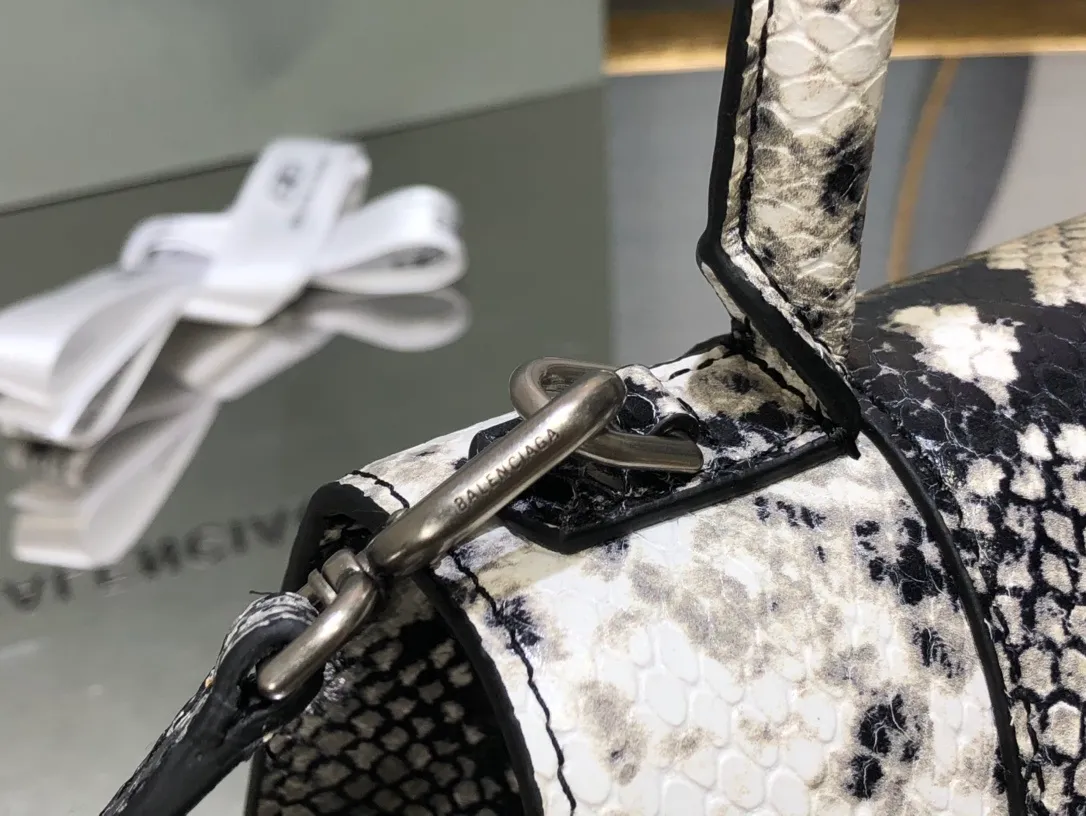 All Categories Balenciaga Women's Bags (Balenciaga) Balenciaga LG0023