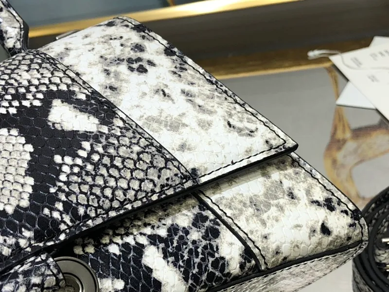All Categories Balenciaga Women's Bags (Balenciaga) Balenciaga LG0023