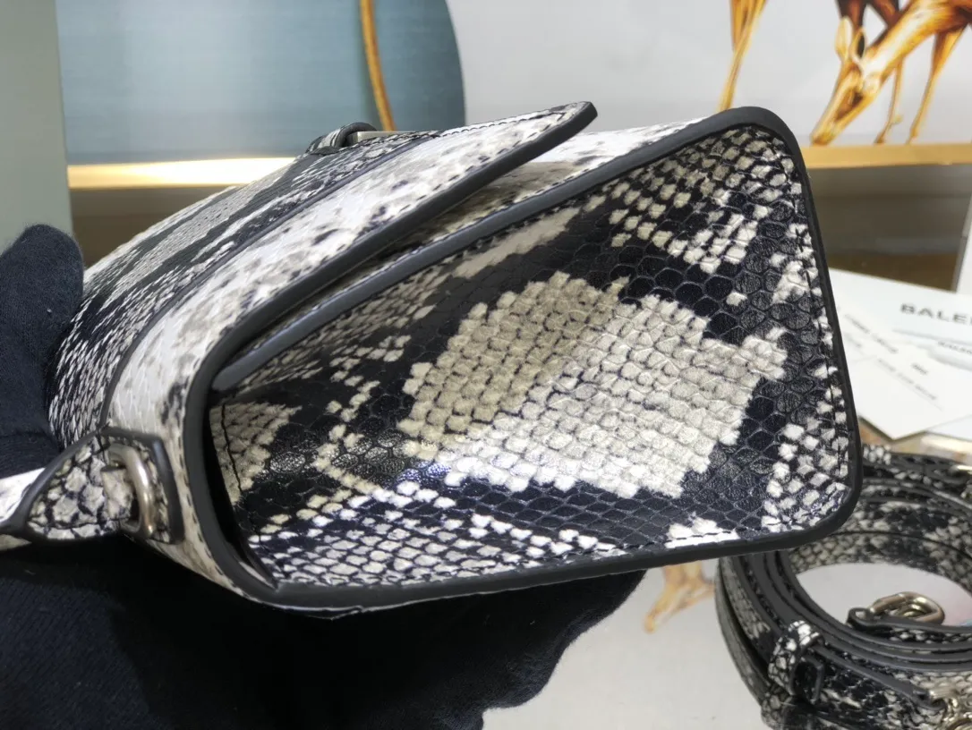 All Categories Balenciaga Women's Bags (Balenciaga) Balenciaga LG0023