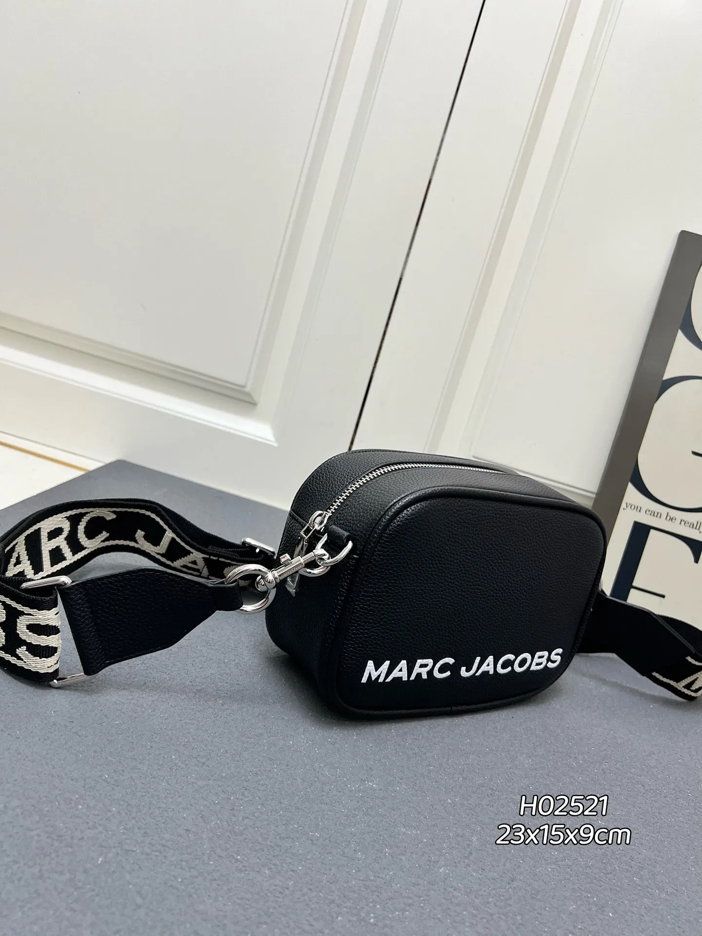 All Categories Official Website "Brand Women's Bags" Women's Bags 💙 BALENCIAGA 2025 New Balenciaga Crossbody Bag