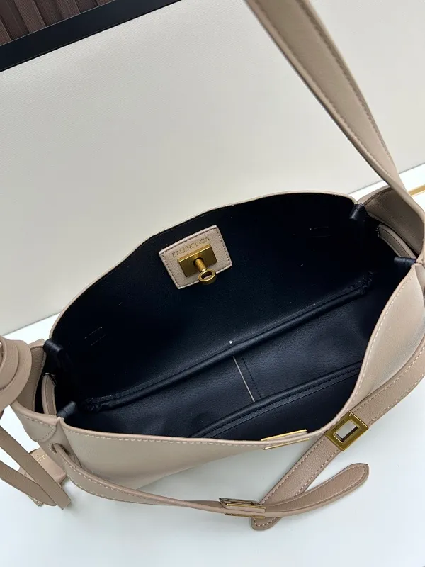 All Categories Balenciaga Women's Bags (Balenciaga) Balenciaga 6075
