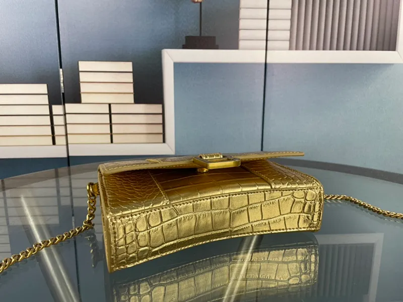 All categories Official website "Brand Women's Bags" Women's Bags 💙 BALENCIAGA 2023 latest Balenciaga crossbody bag