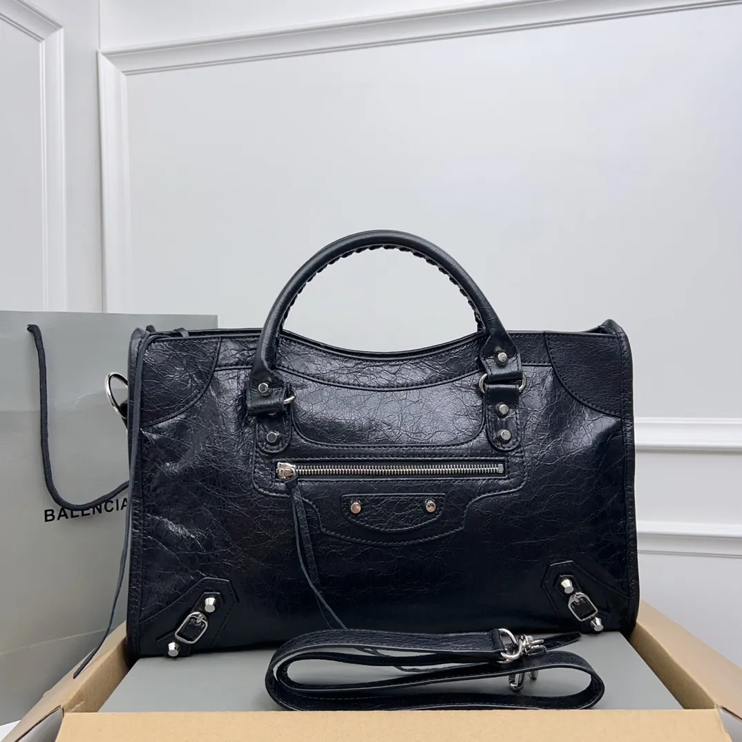 All categories Balenciaga Women's Bags (Balenciaga) Balenciaga 3825