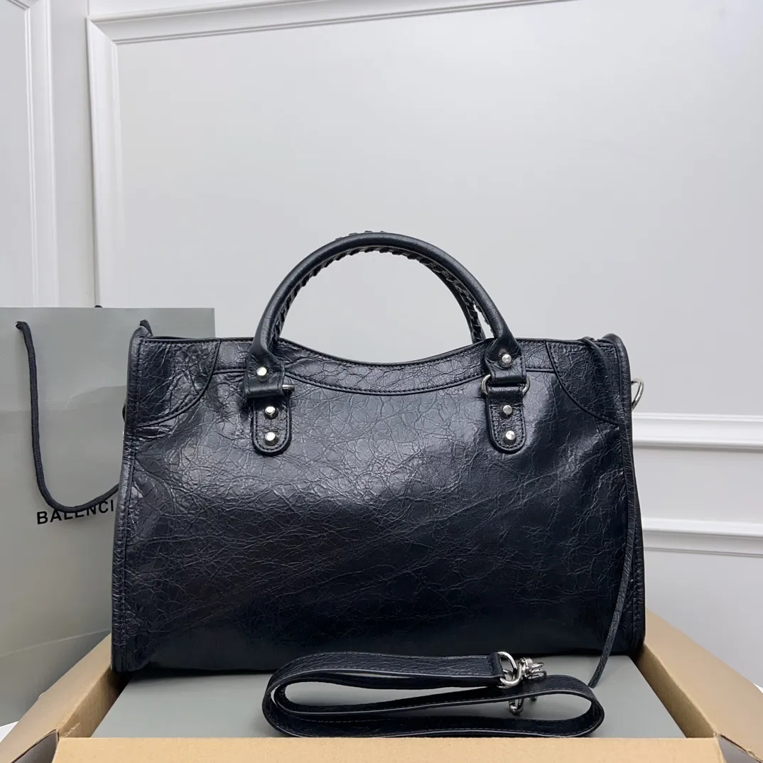 All categories Balenciaga Women's Bags (Balenciaga) Balenciaga 3825