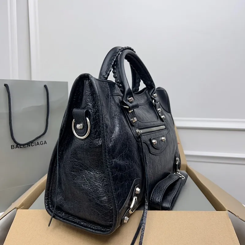 All categories Balenciaga Women's Bags (Balenciaga) Balenciaga 3825