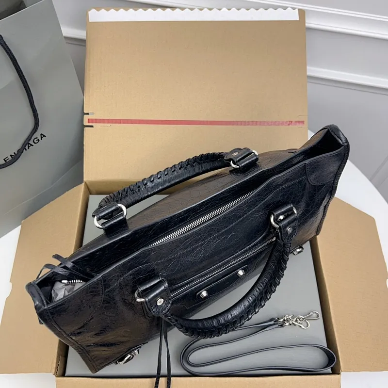 All categories Balenciaga Women's Bags (Balenciaga) Balenciaga 3825